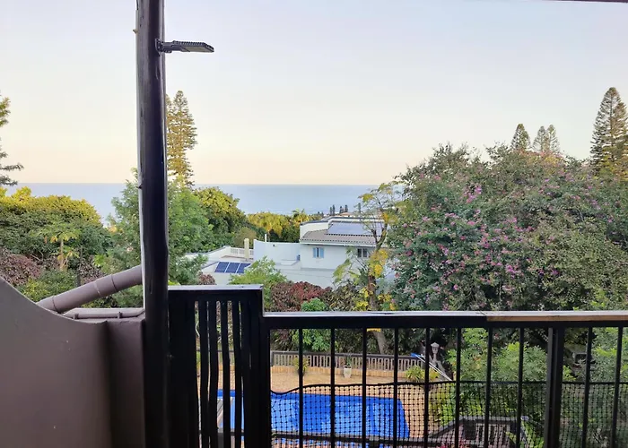 Upstairs Flat Sea Views Pet Friendly