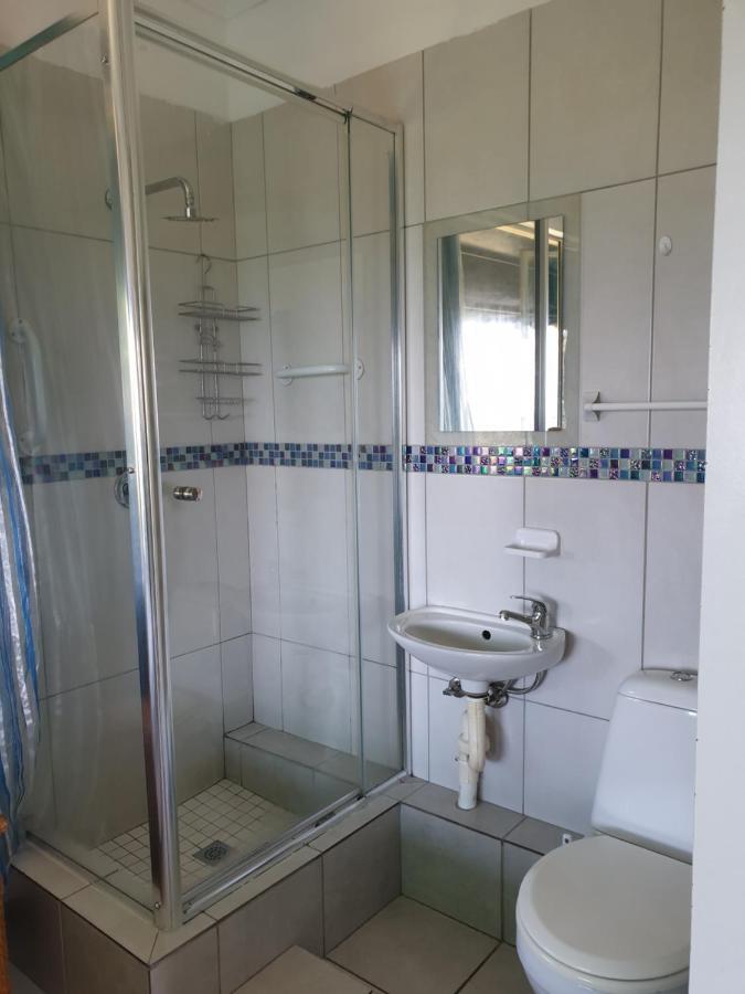 Upstairs Flat Sea Views Pet Friendly Apartment *