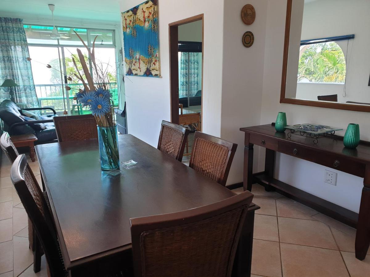 Upstairs Flat Sea Views Pet Friendly Apartment *